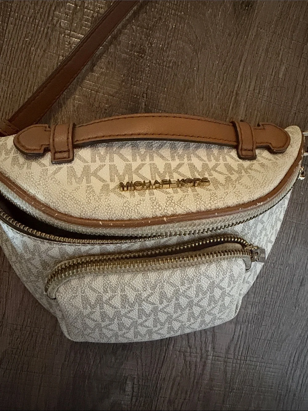 Michael Kors Cream Logo Crossbody Bum Bag
